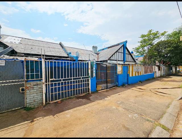 19 BEDROOM HOUSE FOR SALE IN JUDITHS PAARL